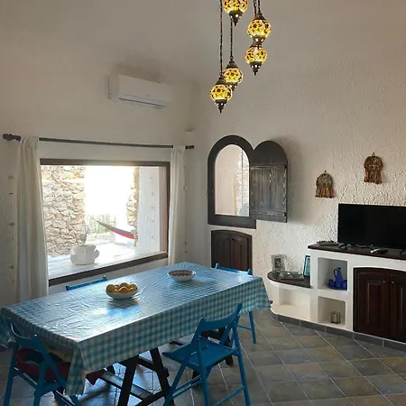 Holiday home Dammuso Helios *